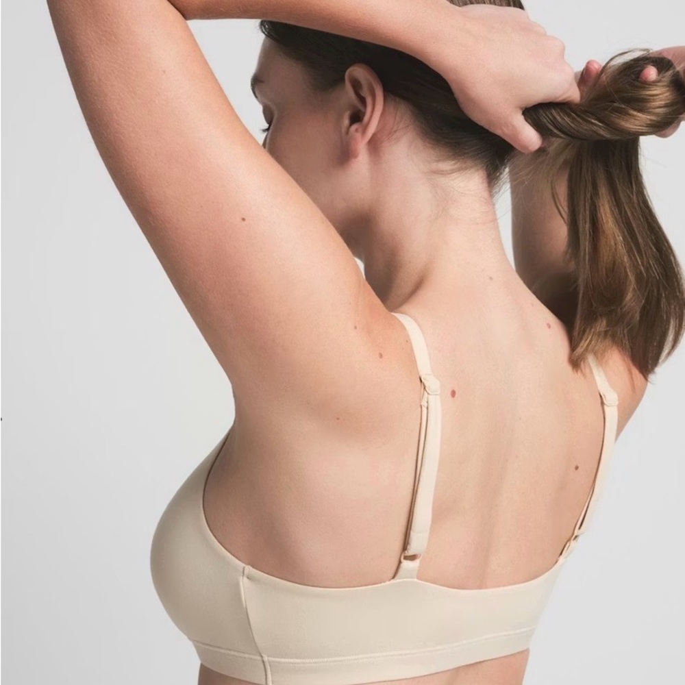 SKIMS Fits everybody scoop bralette in clay. Small - Picture 5 of 5